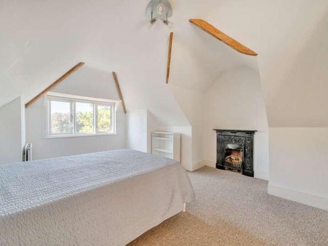 Flat for sale in Charlotteville, Westborough