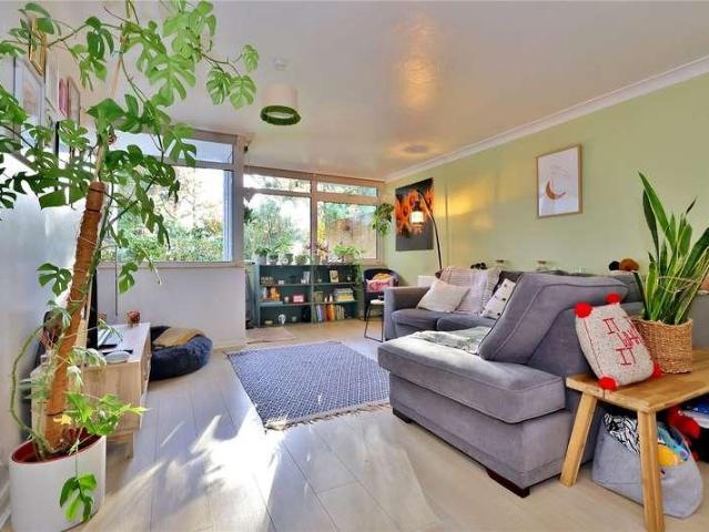 Flat for sale in Westfield, Woking