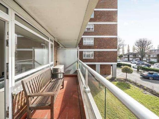 Flat for sale in London Borough of Barnet, Greater London