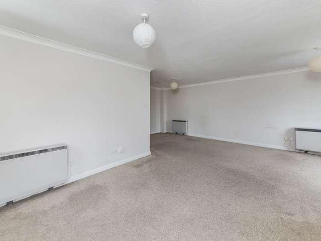 Flat for sale in Caldecott, Dromore