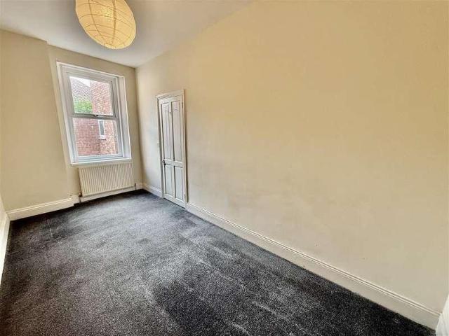 Flat for sale in Bensham, Tyne And Wear