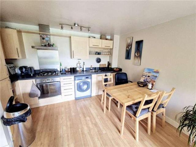 Flat for sale in California, Littleover