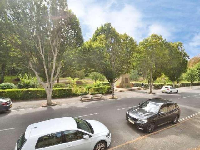 Flat for sale in Lowtherville, Ventnor