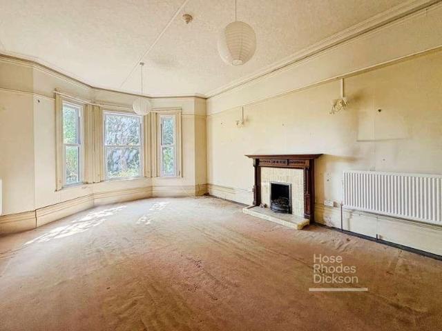 Flat for sale in Oakfield, Ryde