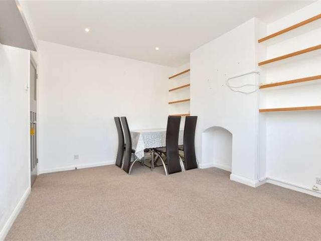 Flat for sale in The Wrythe, Greater London