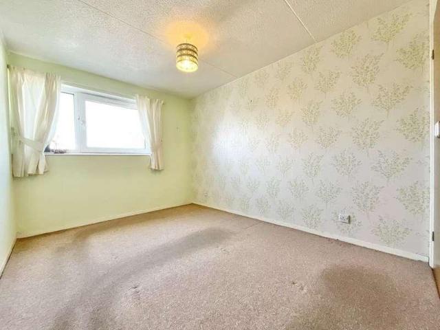 Flat for sale in Southport, Sefton