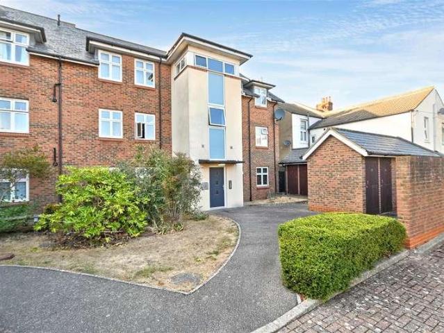 Flat for sale in Roselands, Eastbourne