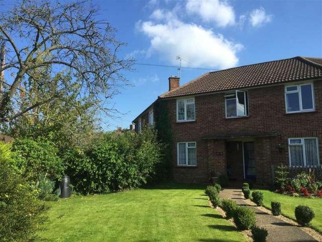 Flat for sale in Denham, Denham Green