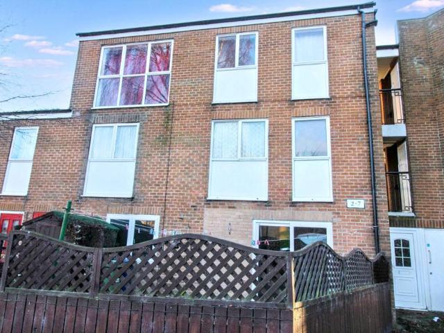 Flat for sale in Oxclose, Washington