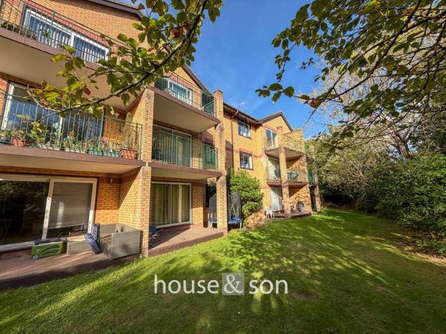 Flat for sale in Charminster, Bournemouth