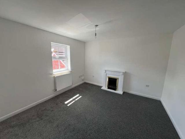 Flat for sale in Weston Village, Weston-super-mare