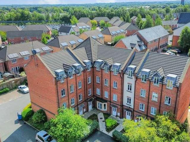 Flat for sale in Fairfield, Warrington