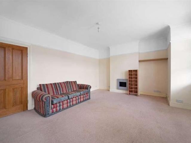 Flat for sale in Dollis Hill, Greater London