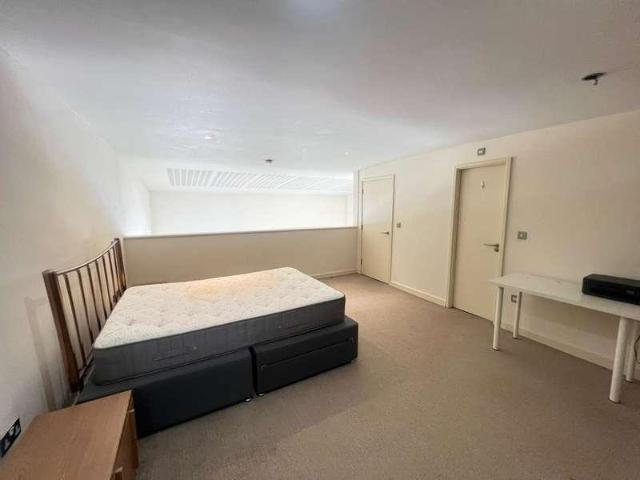Flat for sale in Hillfields, West Midlands