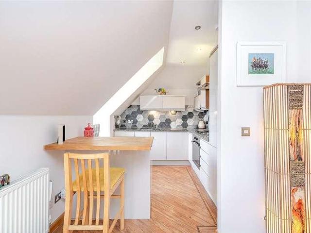 Flat for sale in Livingston, Knightsridge