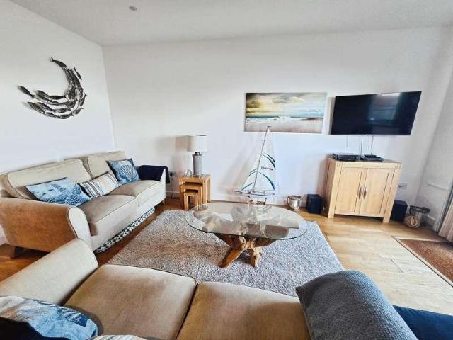 Flat for sale in Totland, Isle Of Wight