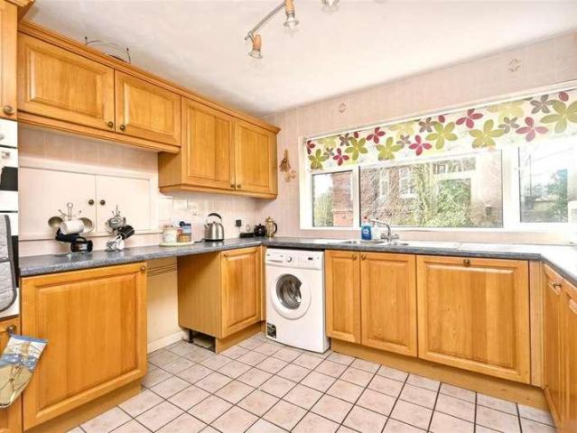 Flat for sale in Eastbourne, East Sussex