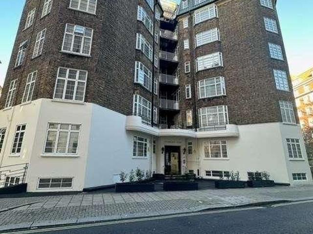 Flat for sale in Marylebone, Greater London