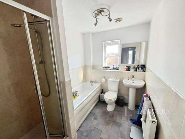 Flat for sale in Wilmorton, East Midlands