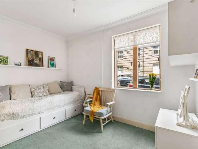 Flat for sale in Spitalfields, Whitechapel