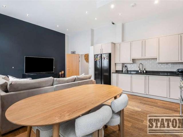 Flat for sale in New Barnet, Isle Of Man