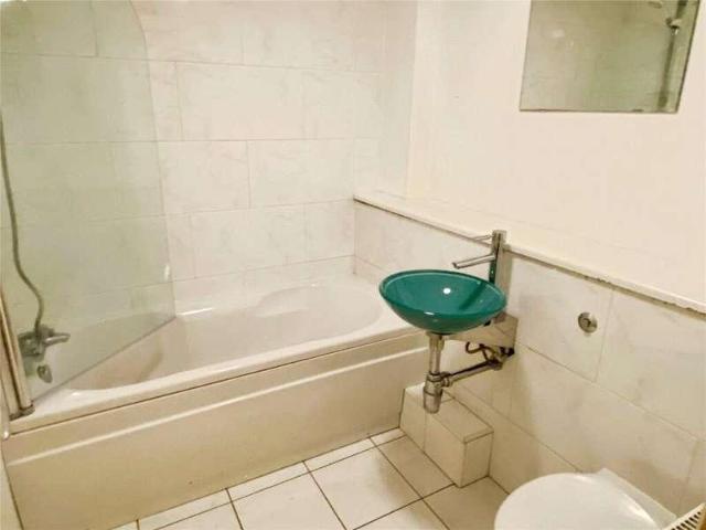 Flat for sale in Eightlands, Dewsbury