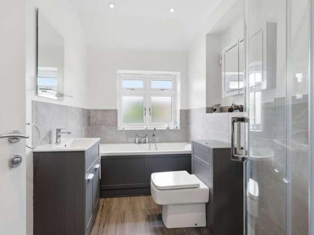 Flat for sale in Greater London