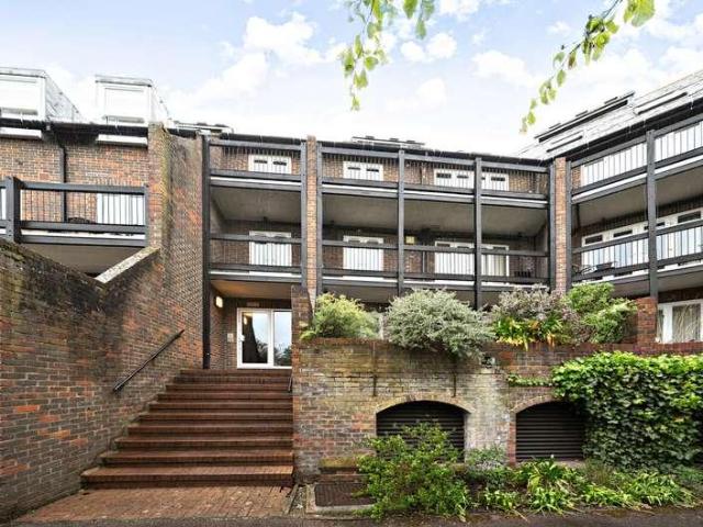 Flat for sale in St Ebbes, The Slade