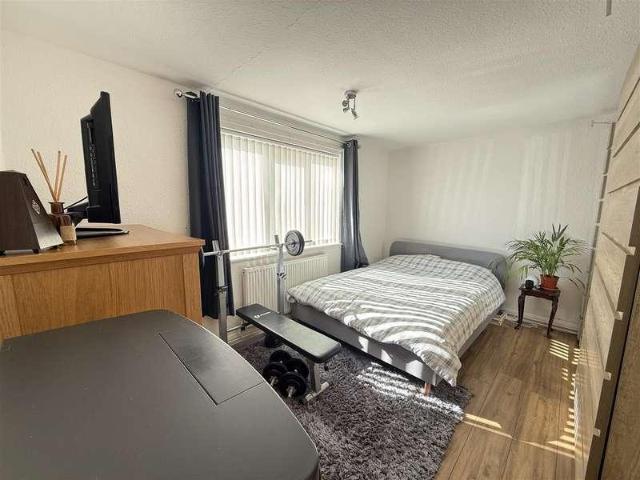 Flat for sale in Burton upon Trent, East Staffordshire