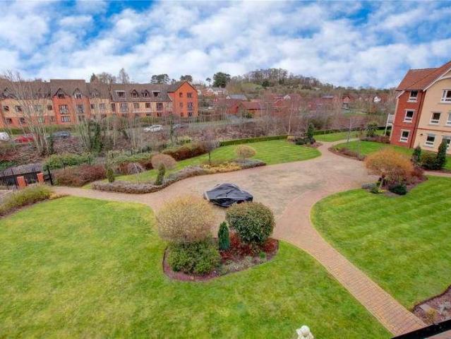 Flat for sale in Primsland, Crookhill