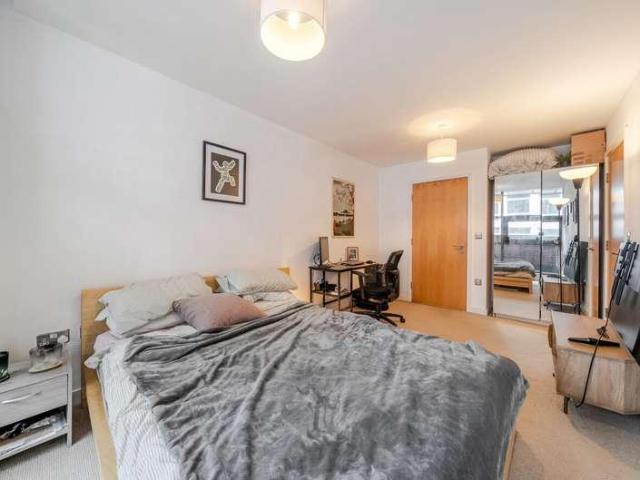 Flat for sale in City Centre, Georgia