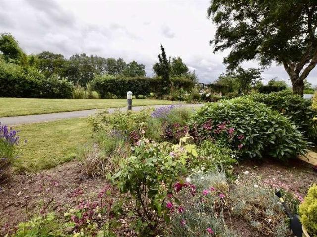Flat for sale in Chester