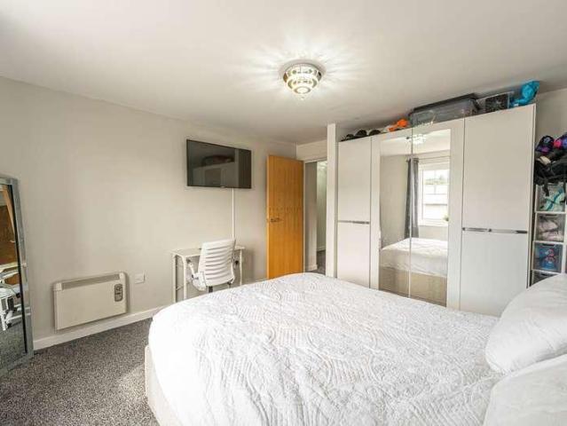 Flat for sale in Rogerstone, Wales