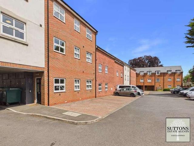 Flat for sale in West Midlands