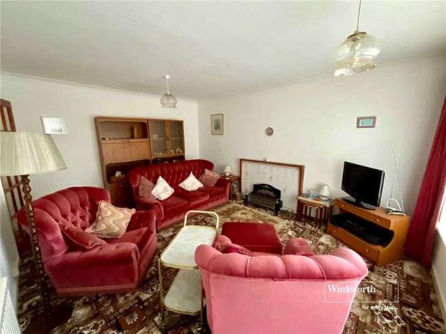 Flat for sale in Christchurch, Walkford