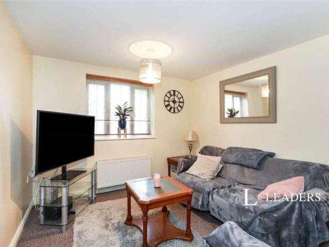 Flat for sale in Oakhill, Stoke