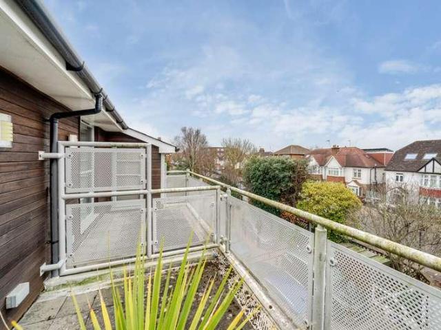 Flat for sale in Aldrington