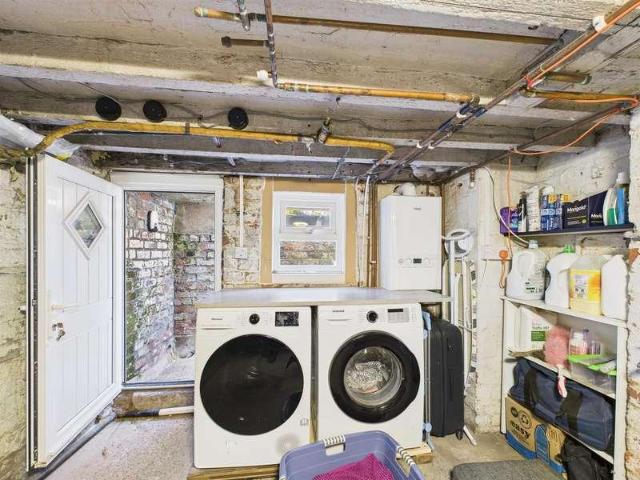 Flat for sale in Liscard
