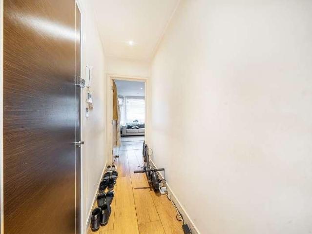 Flat for sale in Greater London