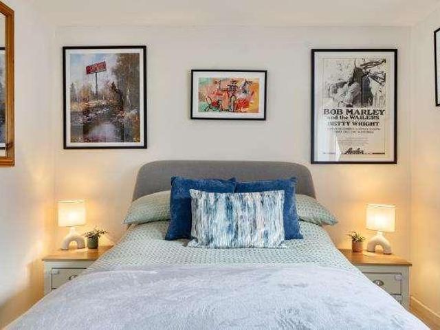 Flat for sale in Chesterton, Evershot