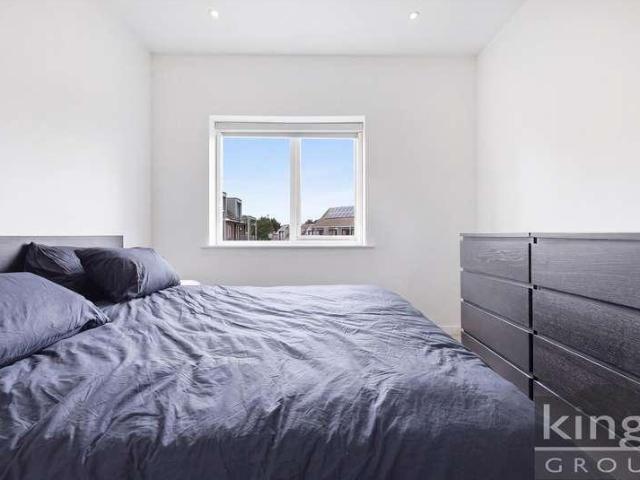 Flat for sale in Greater London