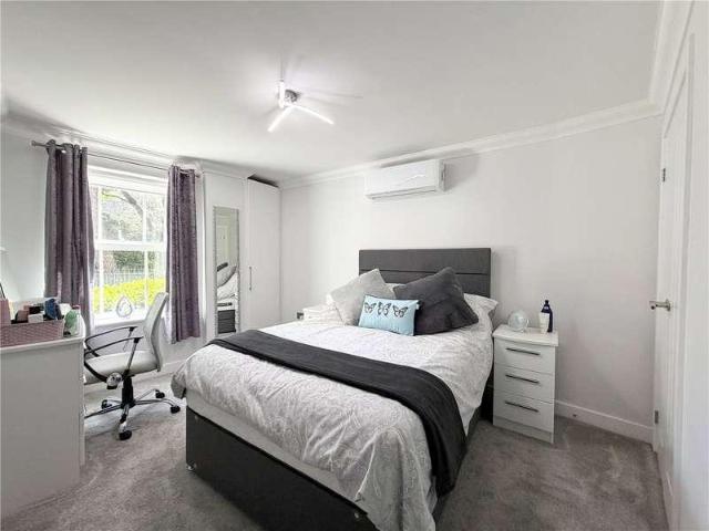Flat for sale in West Cliff, Bournemouth