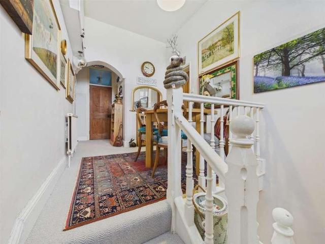 Flat for sale in Wyche, Forthampton