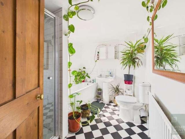Flat for sale in Burgh St Peter, Norfolk