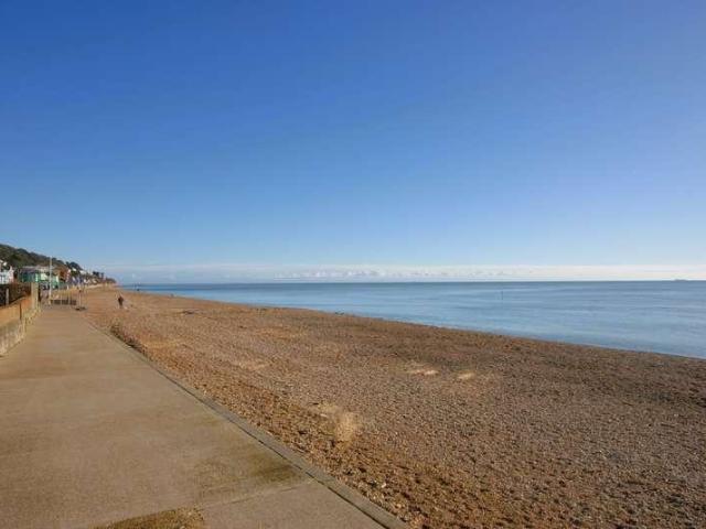 Flat for sale in Folkestone, Golden Valley