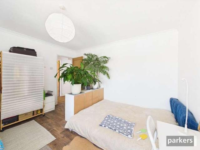 Flat for sale in Reading