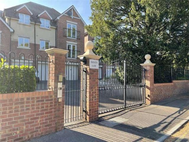 Flat for sale in West Cliff, Bournemouth
