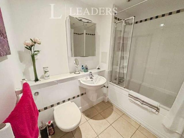 Flat for sale in Portsea, City Of Portsmouth