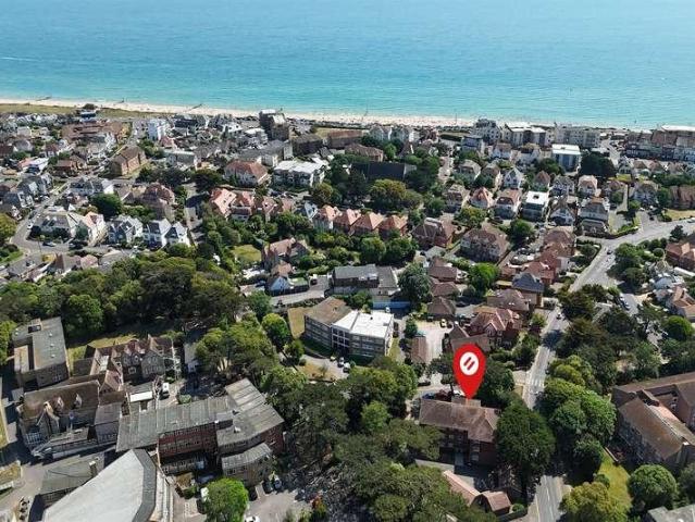 Flat for sale in Wick, Bournemouth