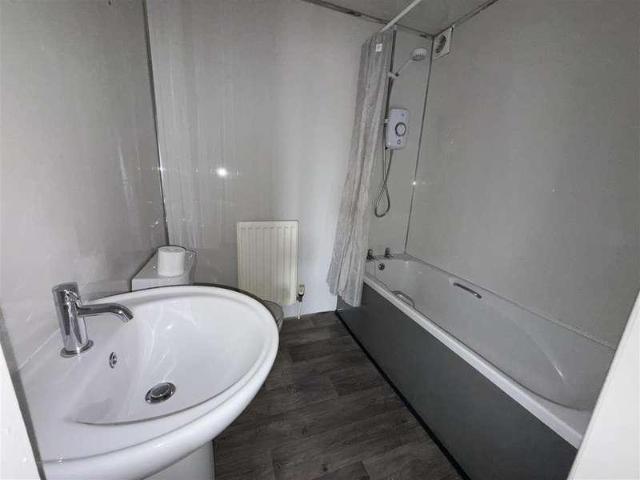 Flat for sale in Georgia, Greater Manchester